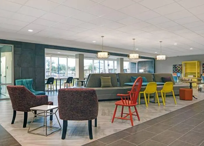 Home2 By Hilton Pivot Point Hotel