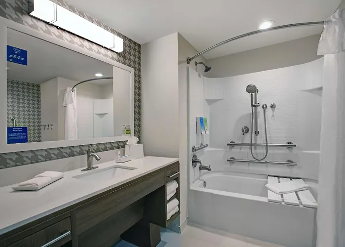 Home2 By Hilton Pivot Point 3*