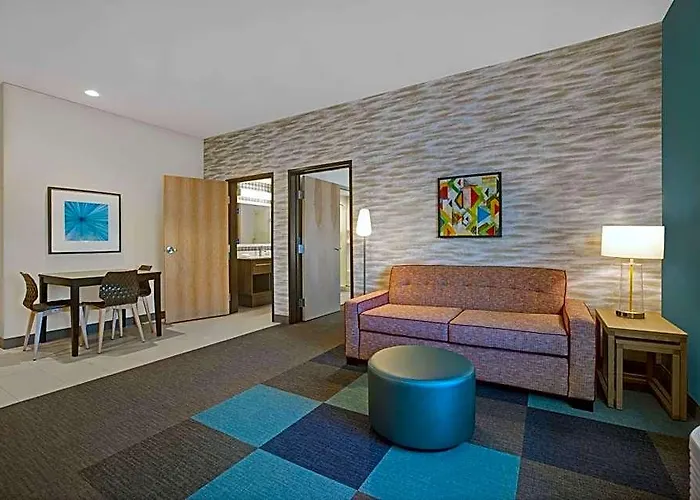 Home2 By Hilton Pivot Point Hotel 3*