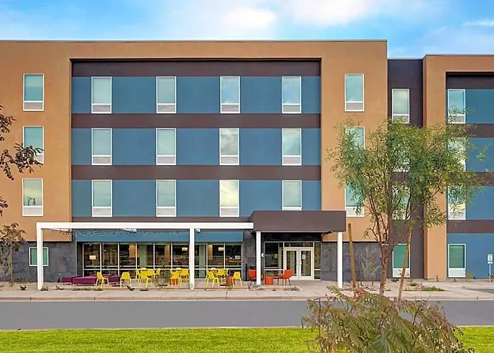 Home2 By Hilton Pivot Point Yuma